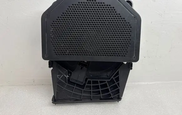 Side speaker trim/cover