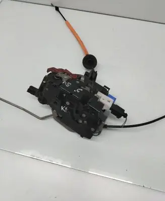 Audi A8 S8 D3 4E Front door lock 4E1837015A
