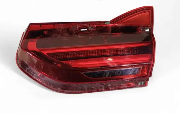 BMW 7 G11 G12 Tailgate rear/tail lights 7342968 63217342968 2583244