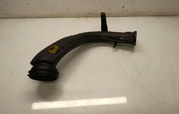 Volkswagen Golf Plus Turbo air intake inlet pipe/hose 03C145673C
