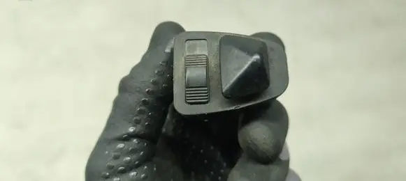 BMW 3 E46 Wing mirror switch 8373691