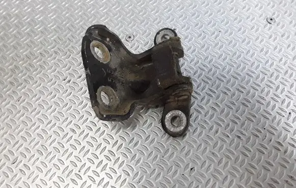 Nissan Terrano Rear door upper hinge