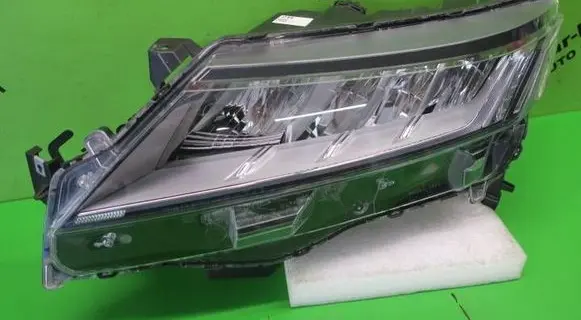 Mitsubishi ASX Headlight/headlamp 8301D481