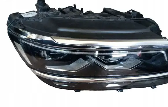 Volkswagen Tiguan Headlight/headlamp 5NB941082A