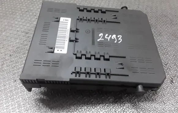 Peugeot 807 Fuse module 1400310480