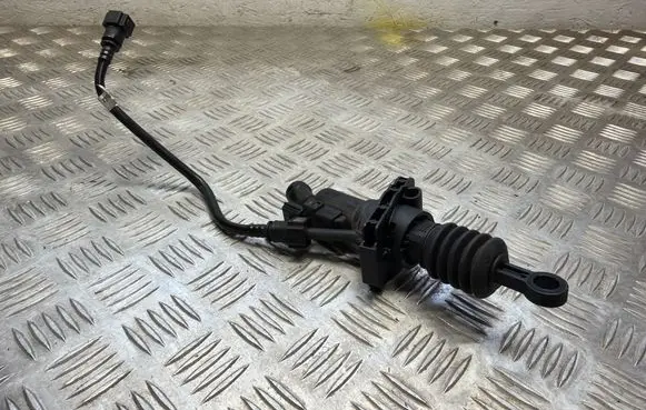 Ford Ecosport Clutch slave cylinder H1b17a542bb