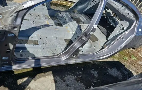 Renault Fluence Side car body part IMPRK1373038