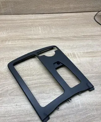 Mercedes-Benz C W204 Gear shifter surround trim plastic A2046800207