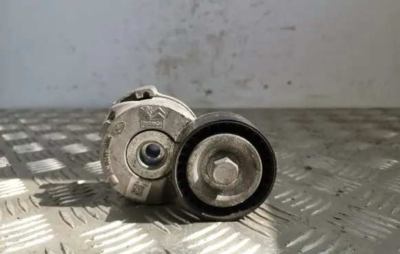 Ford Kuga II Generator/alternator belt tensioner 9M5Q6A228BB