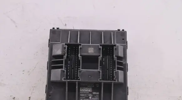 Volkswagen Transporter - Caravelle T6 Central body control module 7E0937090C