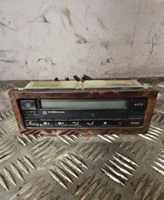 Volkswagen PASSAT B5 Climate control unit 3B1907044B 5HB00761710