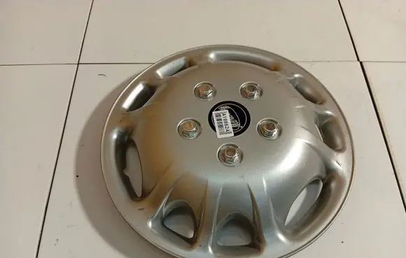 Opel Astra H R16 wheel hub/cap/trim 