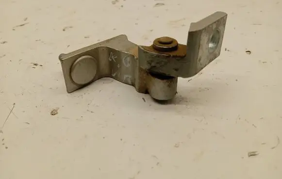 Audi A4 S4 B9 Rear door lower hinge 8W0831403A