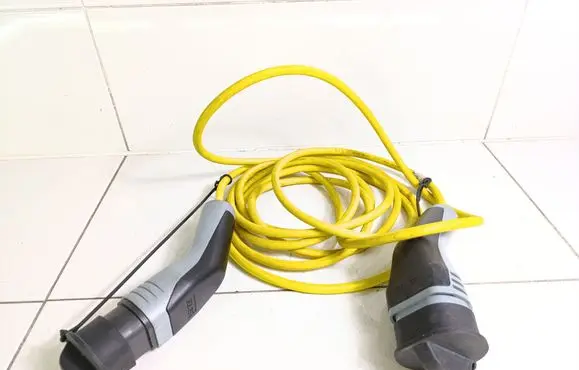 Volkswagen Golf VII Electric car charging cable 622083661E
