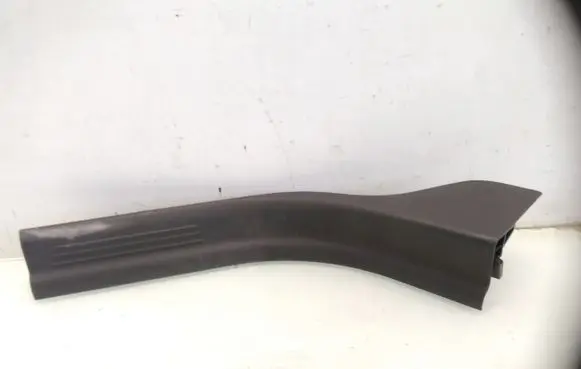 Volvo V50 Rear sill trim cover 8641786
