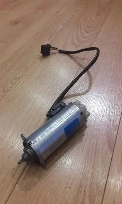 Mercedes-Benz S W220 Seat adjustment motor A2208201542