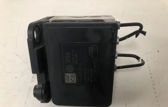 Volkswagen Golf VII ABS Pump 3Q0907379Q 3G0614517Q