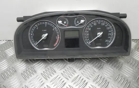 Renault Laguna II Speedometer (instrument cluster) 8200291334 B1147