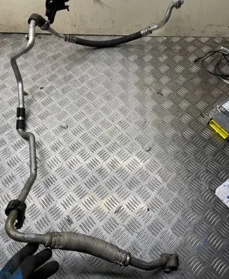 Volkswagen PASSAT CC Air conditioning (A/C) pipe/hose 1J0820774A