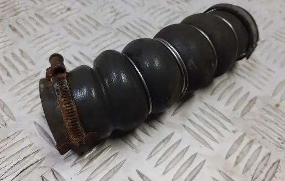 Ford C-MAX II Intercooler hose/pipe AV616K863GE