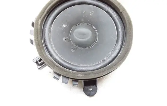 Volvo V70 Front door speaker 30657445