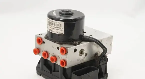 Volvo V70 ABS Pump 9496945 9496946