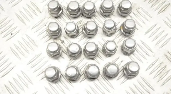 Chrysler Pacifica Nuts/bolts 