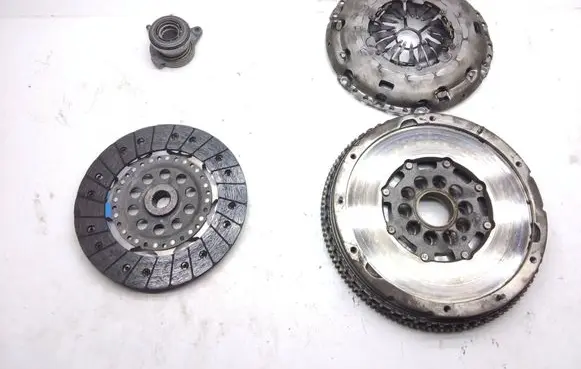 Volvo V60 Clutch set kit 324042310 415067210