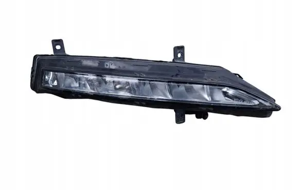 Skoda Superb B8 (3V) Front fog light