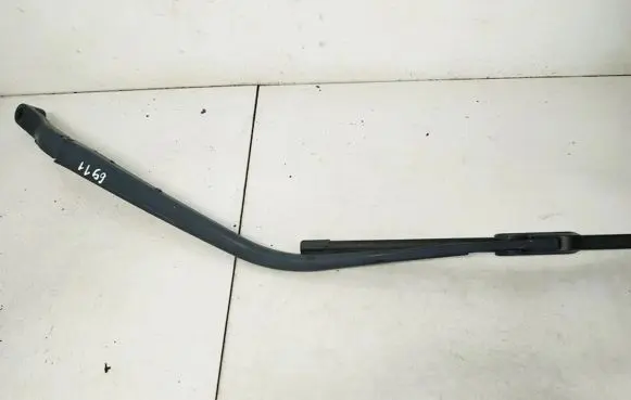 Mazda 3 II Front wiper blade arm