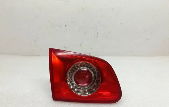 Volkswagen PASSAT B6 Tailgate rear/tail lights 1K6945259