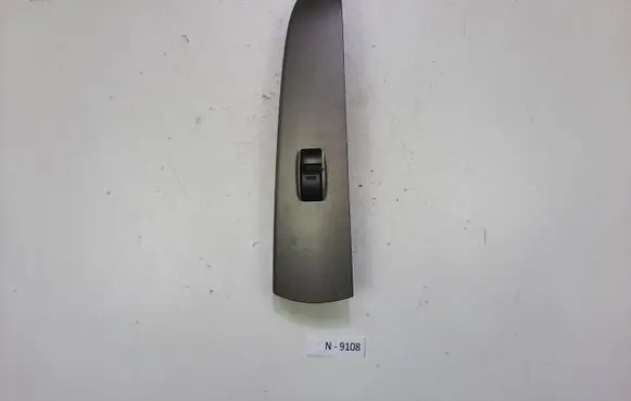 Toyota Prius (XW20) Electric window control switch 7423147080