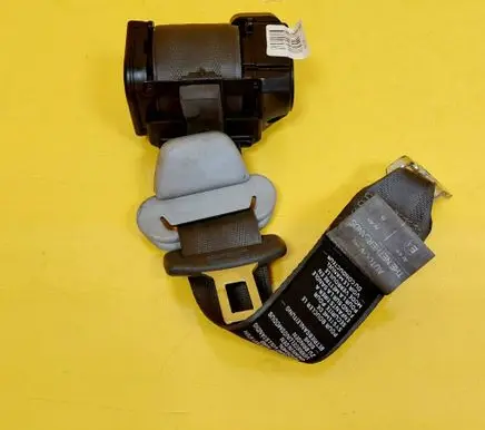 Mitsubishi Space Star Rear seatbelt 570493610