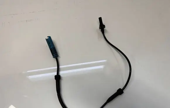BMW 5 E60 E61 ABS brake wheel speed sensor 6908705