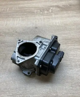 Volkswagen PASSAT B6 EGR valve 04770099