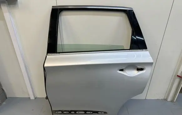 Infiniti QX60 L50 Rear door