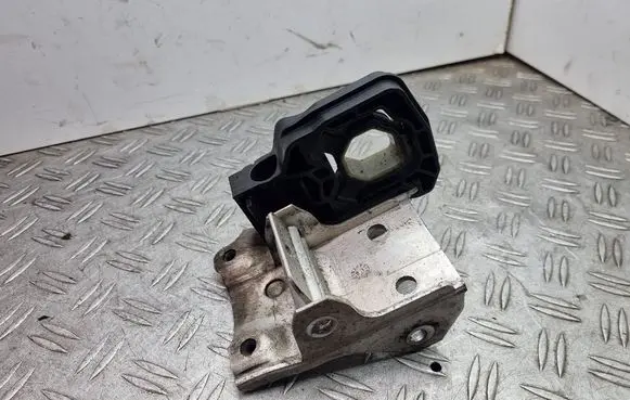 BMW 7 F01 F02 F03 F04 Radiator mount bracket 7186513 7575247 17117575247