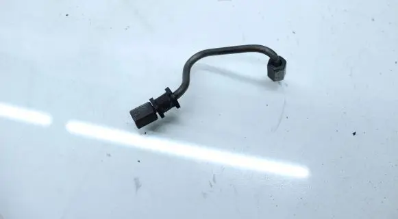 Honda CR-V Fuel injector supply line/pipe 