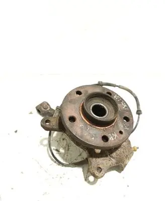 Opel Vivaro Front wheel hub