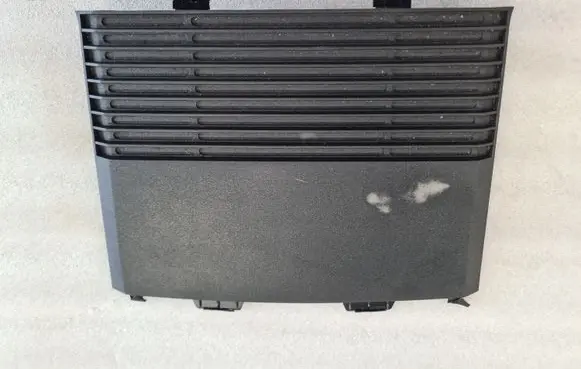 Ford Mustang VI Dashboard center trim panel FR3B6304405B