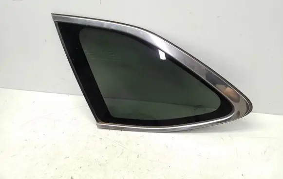 Subaru Outback (BS) Rear side window