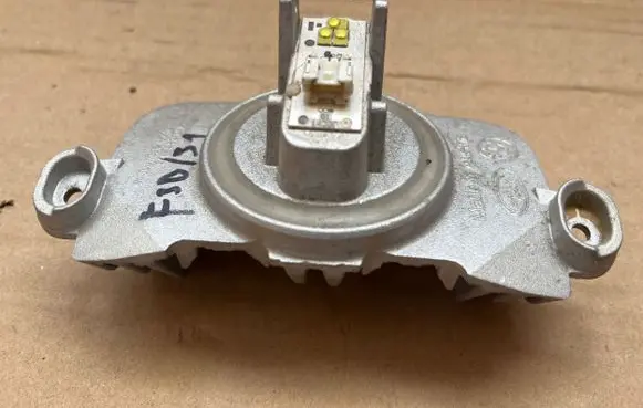 BMW 3 F30 F35 F31 LED ballast control module 7213114000