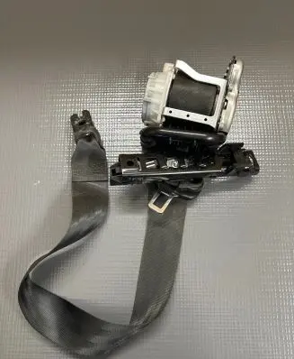 Mercedes-Benz GLA W156 Front seatbelt 0589P1000220