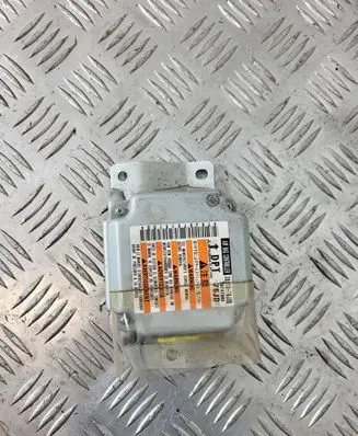 Suzuki Jimny Airbag control unit/module 3891076JD0 X6T47983