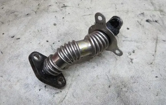 KIA Carens III EGR valve line/pipe/hose GMAUTO4574097