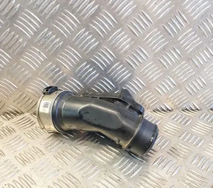 Volvo XC90 Intercooler hose/pipe 31422061