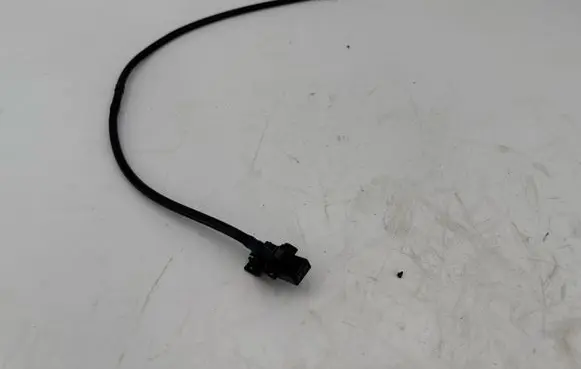 Windshield washer spray nozzle