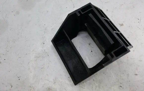 BMW 5 E60 E61 Radiator mount bracket 1711751927104 7519271