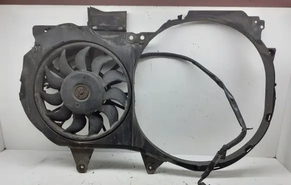 Audi A4 S4 B6 8E 8H Air conditioning (A/C) fan (condenser) 82001GME2B6 867007X
