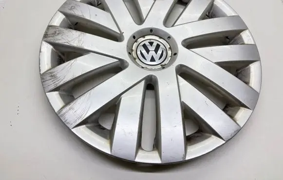 Volkswagen Jetta V R16 wheel hub/cap/trim 1K0601147H